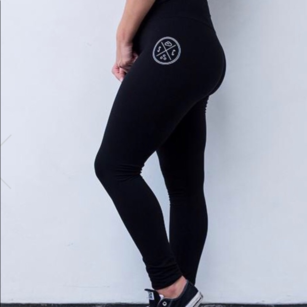 SANDCLOUD BLACK LEGGINGS